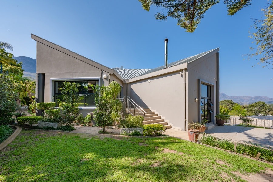 4 Bedroom Property for Sale in La Concorde Western Cape